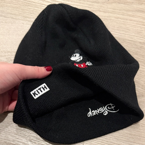 Disney x Kith Mickey Mouse Beanie - Picture 2 of 3